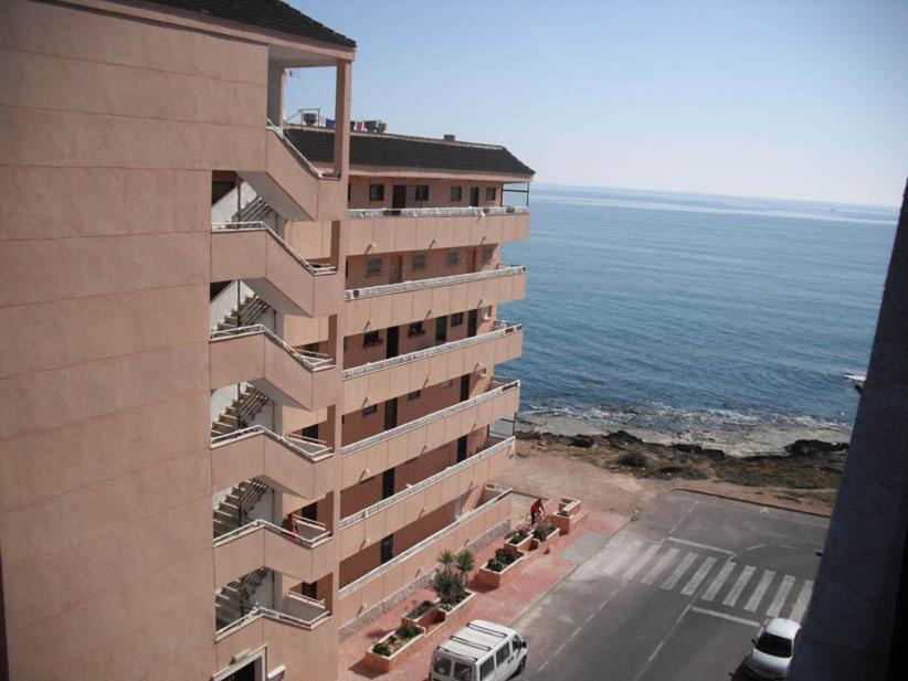 Splendido Appartamento Fronte Mare Vista Spiaggia - Prima Linea Mare Torrevieja Bagian luar foto